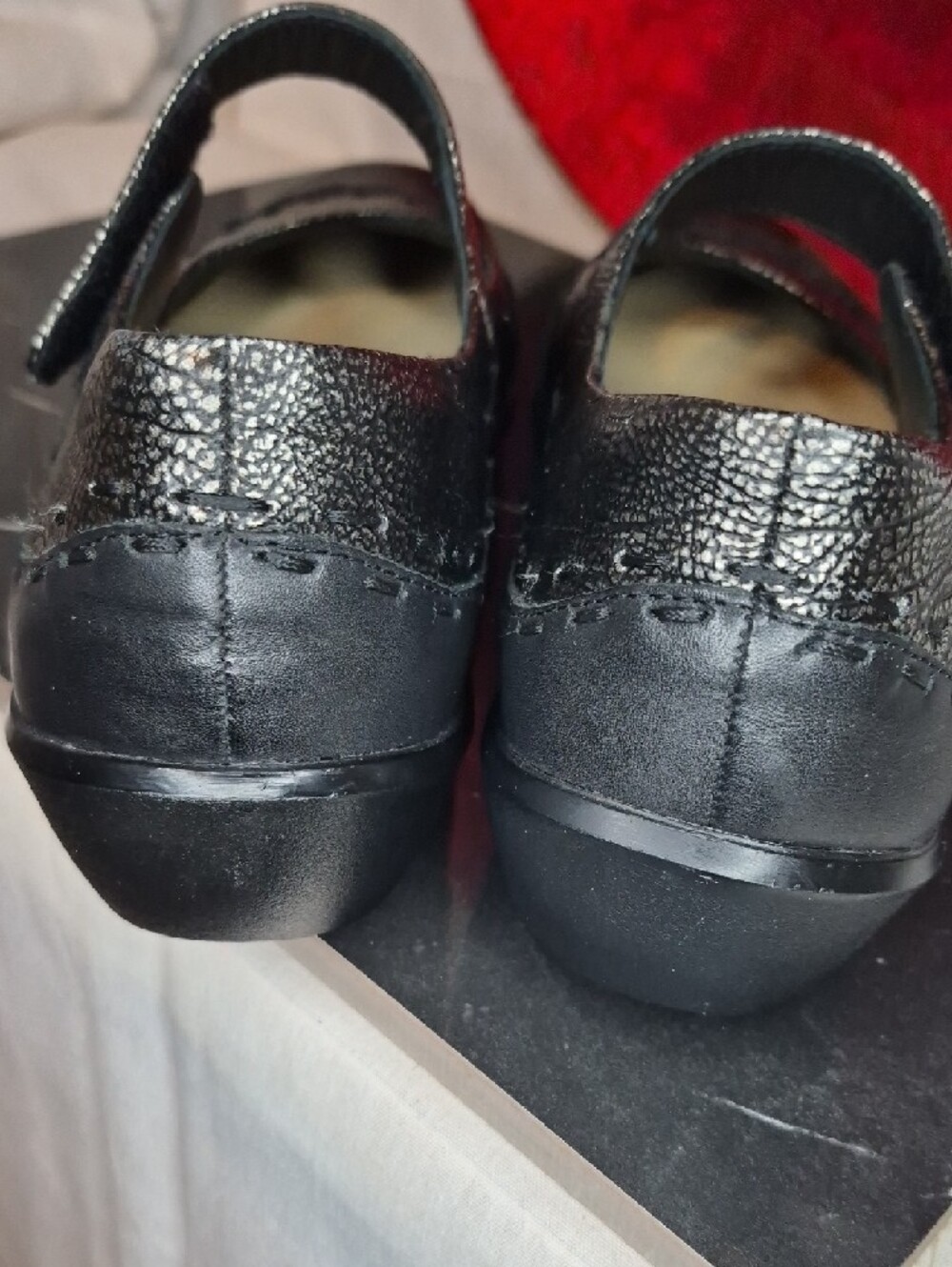 WS38- Women's Metallic Black Mary Jane Shoes - sz 9.5 (40) - Picture 7 of 15